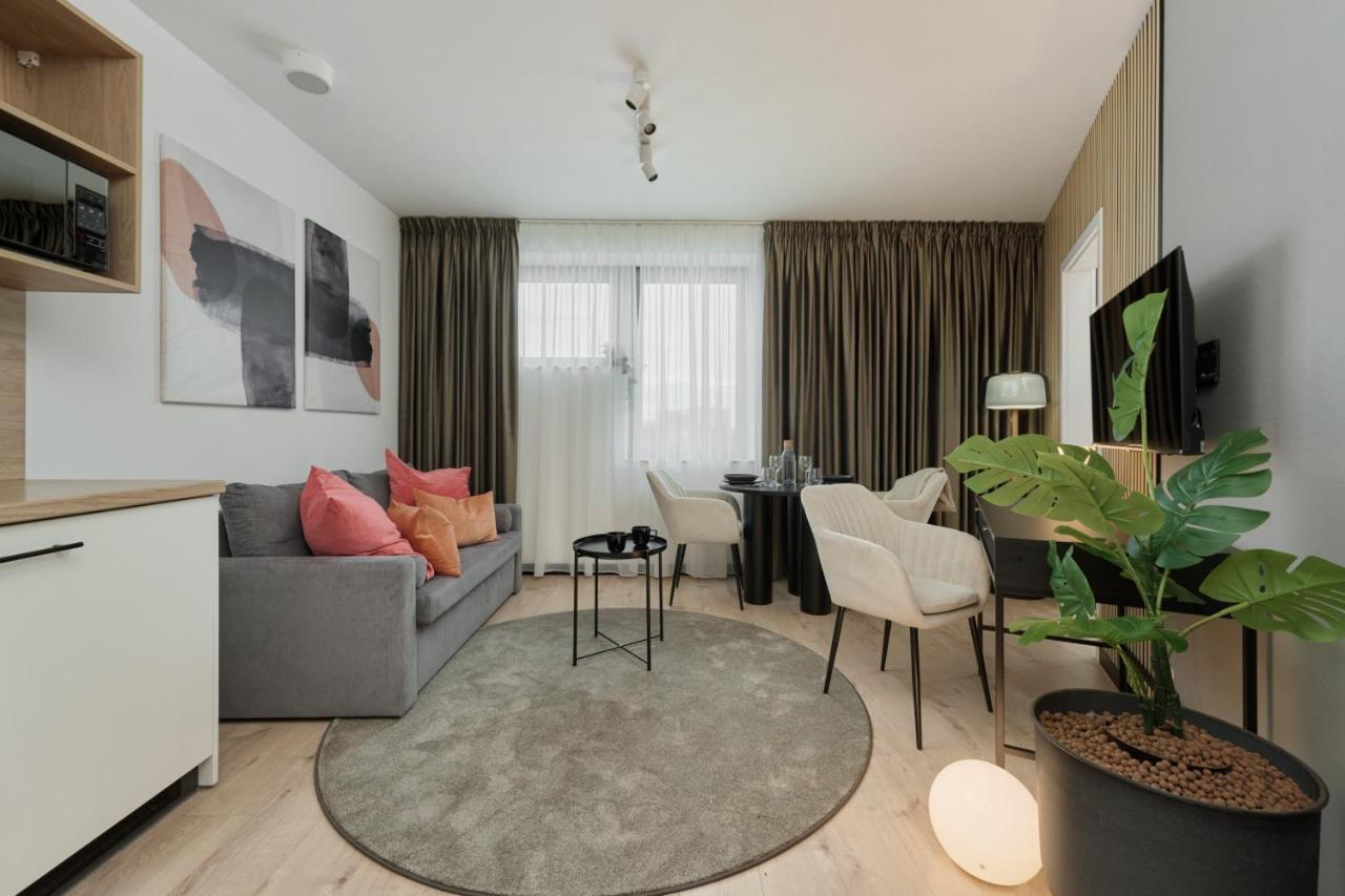 Wroclavia Apartments Dyrekcyjna By Noclegi Renters Wroclaw Ngoại thất bức ảnh