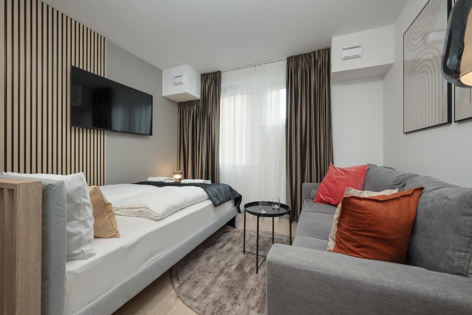 Wroclavia Apartments Dyrekcyjna By Noclegi Renters Wroclaw Ngoại thất bức ảnh