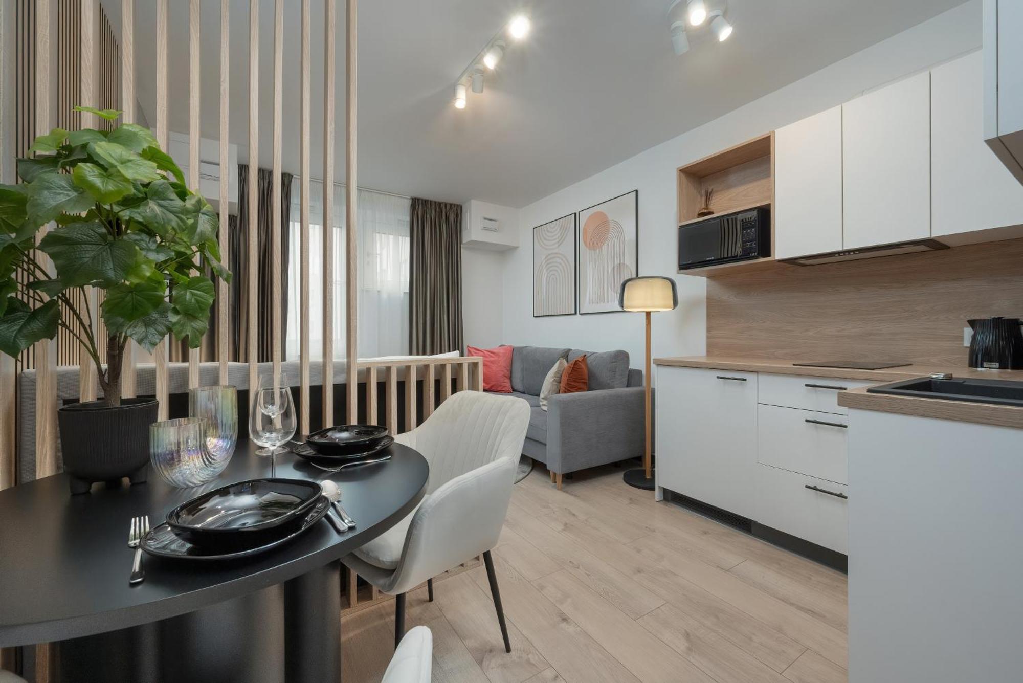 Wroclavia Apartments Dyrekcyjna By Noclegi Renters Wroclaw Ngoại thất bức ảnh