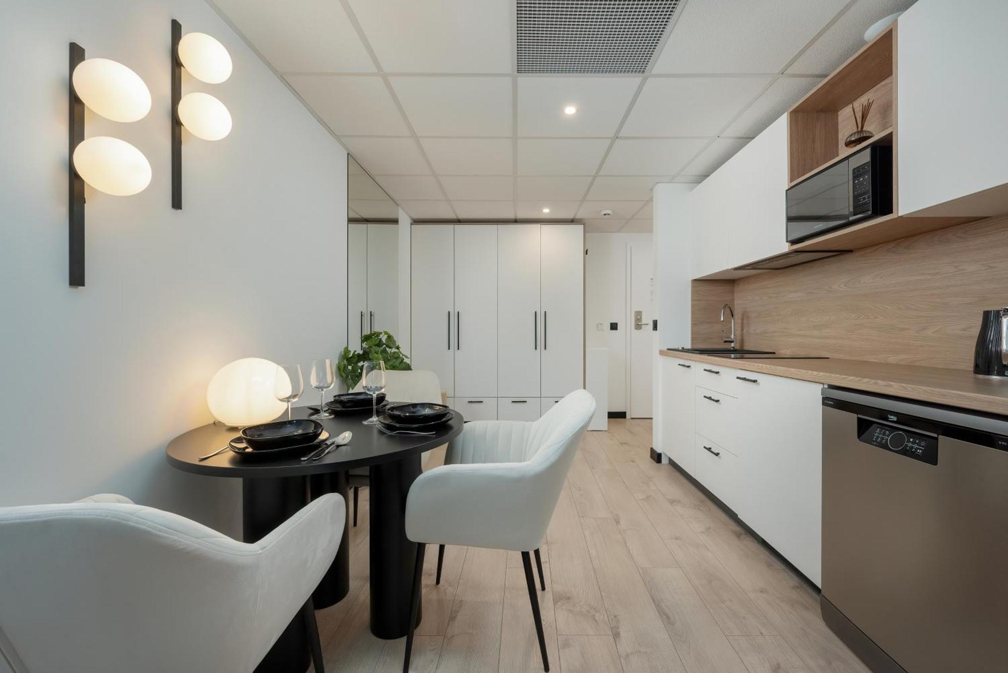 Wroclavia Apartments Dyrekcyjna By Noclegi Renters Wroclaw Ngoại thất bức ảnh